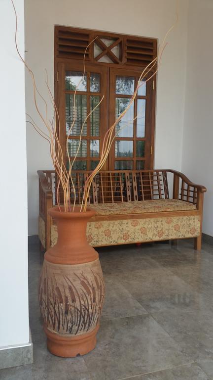 Sunhill Lake Tourist Rest Anuradhapura Exterior photo