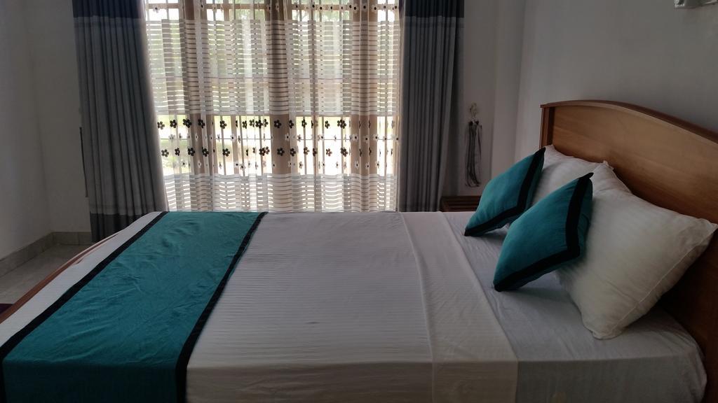 Sunhill Lake Tourist Rest Anuradhapura Exterior photo